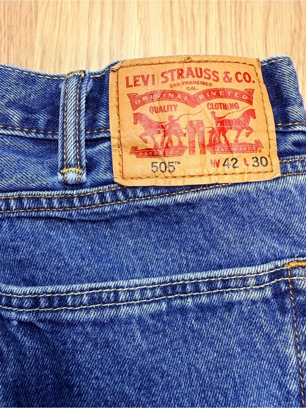 LEVIS Men’s 505 Denim Straight Jeans 100% Cotton Size 42X30